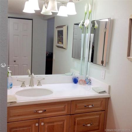 Live Oak Of Pine Island Ridge, 9440 Live Oak Pl #401, Davie, Florida 33324, image 2