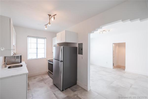 Residence 1611, 1611 Euclid Ave #11, Miami Beach, Florida 33139, image 2