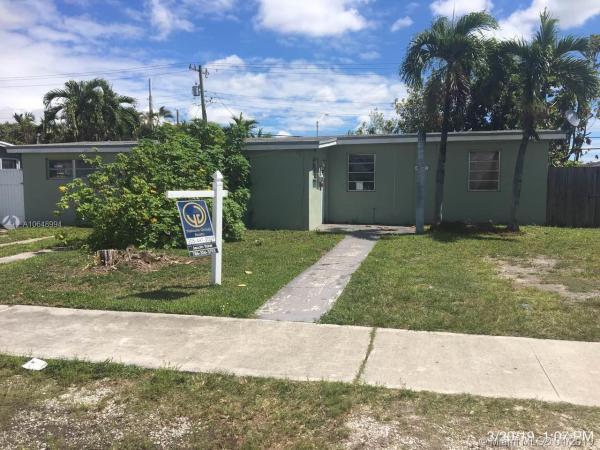 Westwood Lakes Residential, 4261 SW 107th Ct, Westwood Lakes, Florida 33165, image 2