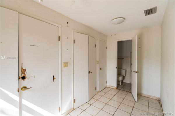 North Bay Island, 7500 Center Bay Dr, North Bay Village, Florida 33141, image 2