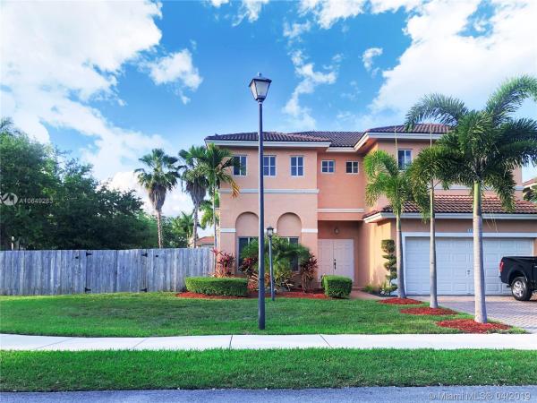 Twin Lake Shores Central, 12980 SW 142nd Ter, Three Lakes, Florida 33186, image 2