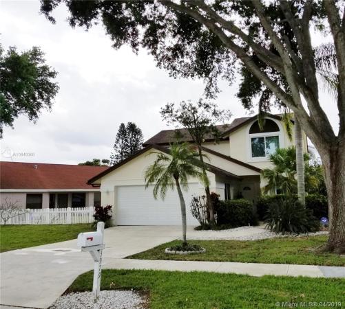 The Palm Club West Village, 3979 Circle Lake Dr, West Palm Beach, Florida 33417, image 2