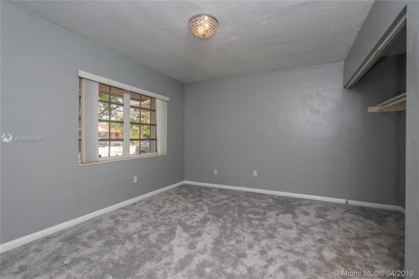 Royale Green, 13028 SW 49th St #13028, Kendale Lakes, Florida 33175, image 2