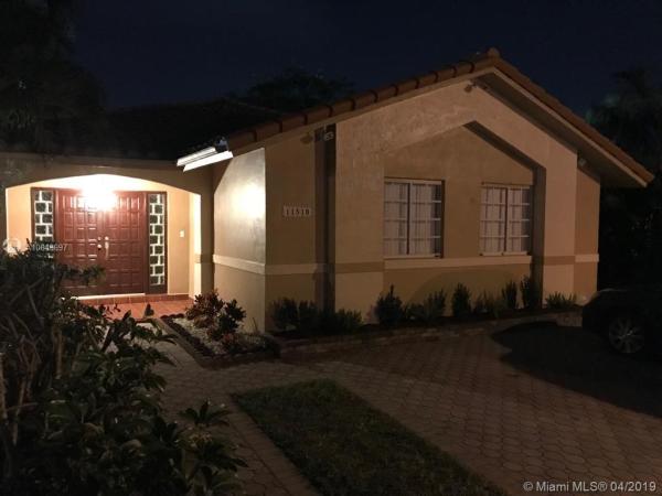 Le Mirage, 11510 SW 146th Pl, The Hammocks, Florida 33186, image 2
