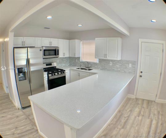 North Miami Beach No HOA, 1560 NE 158th St, North Miami Beach, Florida 33162, image 2