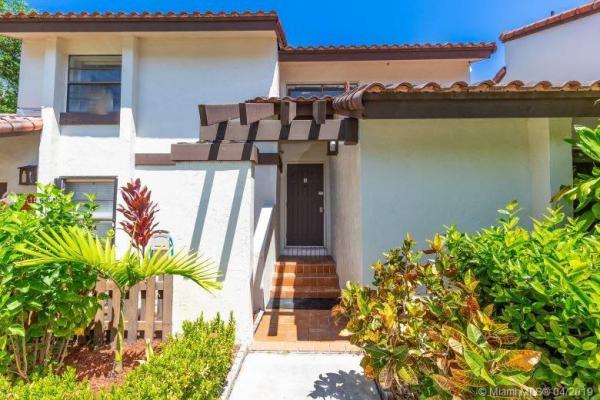 Village Homes In The Crossings, 11425 SW 133rd Ct #APT 3, The Crossings, Florida 33186, image 2
