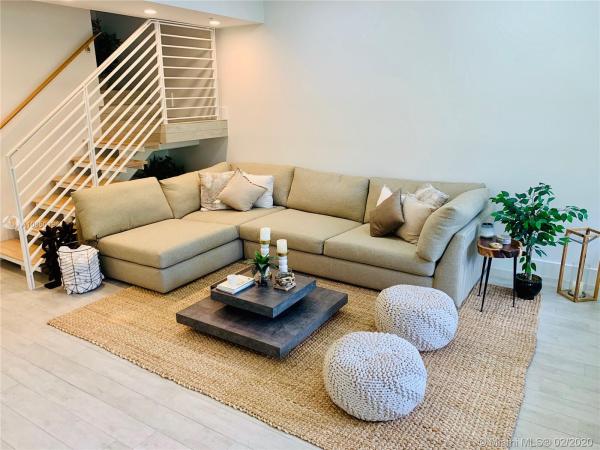 89 N Shore Dr, Miami Beach, Florida 33141, image 2