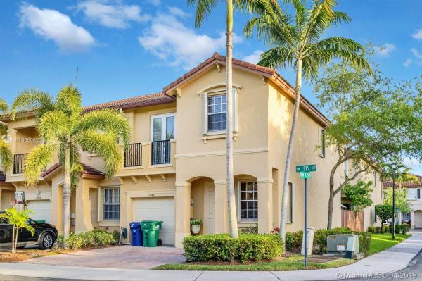 Tuscany Village, 12986 SW 135th St #12986, Three Lakes, Florida 33186, image 2