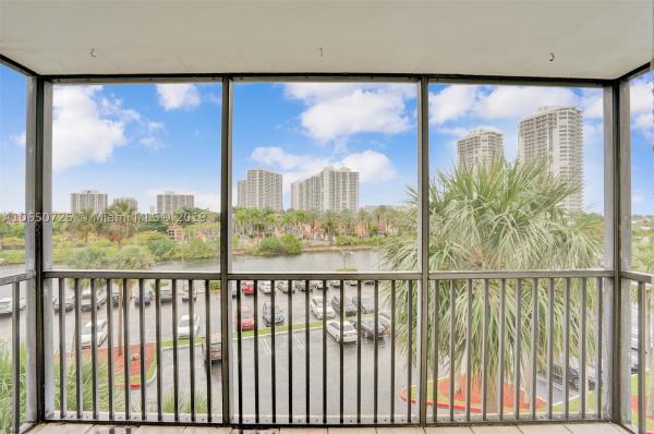 Flamenco, 3701 N Country Club Dr #403, Aventura, Florida 33180, image 3