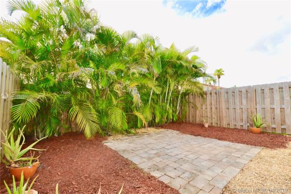 Venetian Parc, 17442 SW 153rd Ct, Richmond West, Florida 33187, image 2