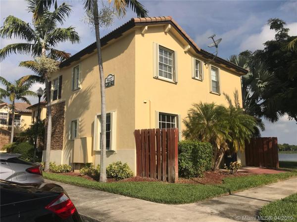 The Shores At Isles Of Bayshore, 9227 SW 227th St #6, Cutler Bay, Florida 33190, image 2