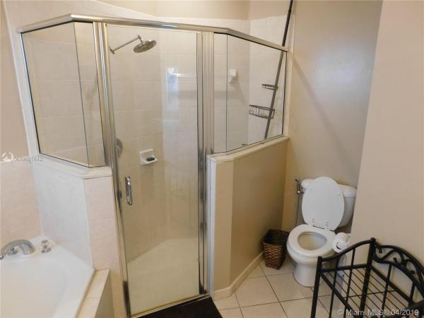 Bali At Oasis, 195 NE 36th Ter, Homestead, Florida 33033, image 2
