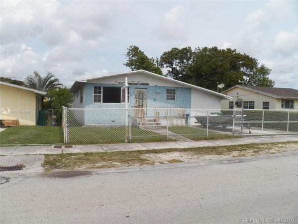 Stephens Manor, 827 NW 73rd St, Gladeview, Florida 33150, image 2