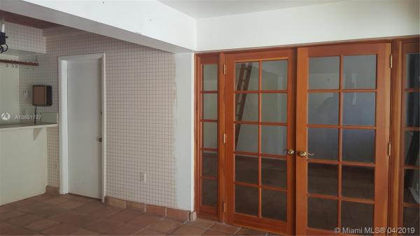 Windmill Gate, 6438 Sawmill Ln, Miami Lakes, Florida 33014, image 2
