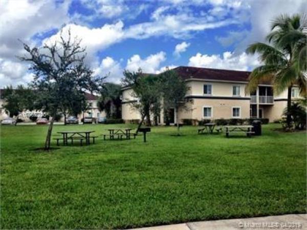 Belvedere Isles, 1049 Golden Lakes Blvd #116, West Palm Beach, Florida 33411, image 2