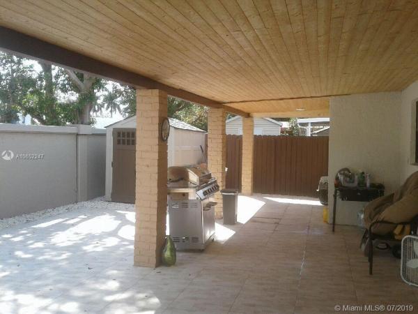 Kendale Lakes No HOA, 14612 SW 52nd St, Kendale Lakes, Florida 33175, image 2