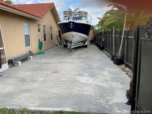 Mandy, 17020 SW 149th Ave, Richmond West, Florida 33187, image 2