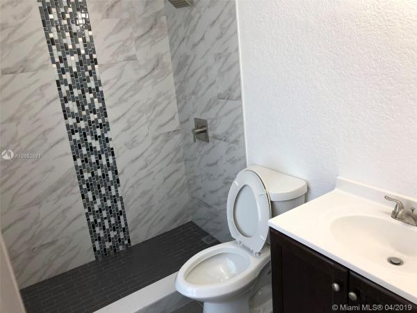 Winston Park, 13249 SW 86th Ter, Kendale Lakes, Florida 33183, image 2