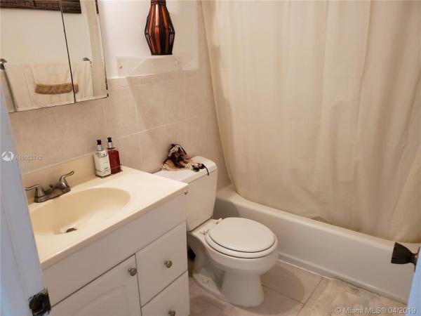 Devon Aire Villas, 11917 SW 110th Street Cir #11917, The Crossings, Florida 33186, image 2