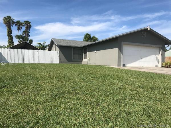 Kings Grant East, 14931 SW 157th Ter, Richmond West, Florida 33187, image 1