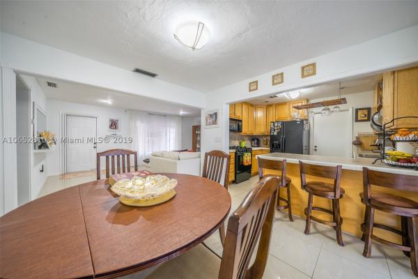 Devon Aire Estates, 12011 SW 118th St, Kendall, Florida 33186, image 3