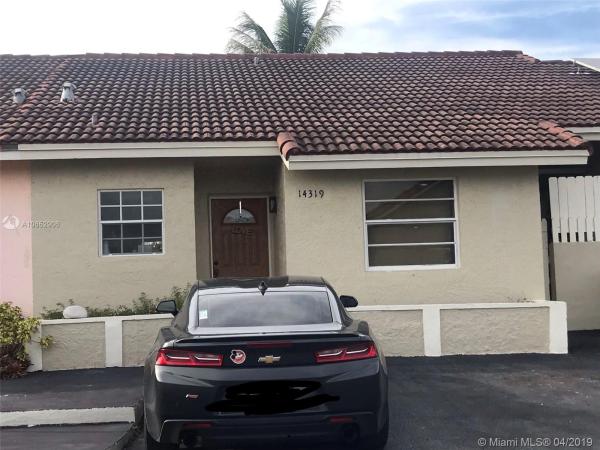 Bird Lakes Townhouses, 14319 SW 45th Ter, Kendale Lakes, Florida 33175, image 2