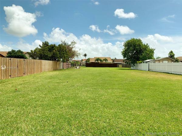 Sabal Pointe, 12520 SW 250th Ter, Princeton, Florida 33032, image 2