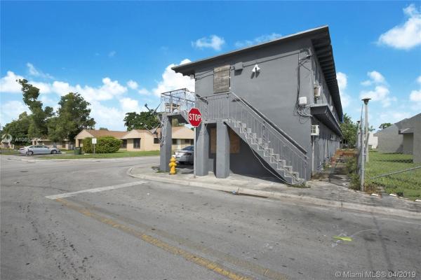 McClains, 485 SW 4th Ave, Homestead, Florida 33030, image 2