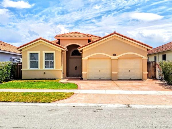 Riviera Trace, 917 NW 136th Ave, Tamiami, Florida 33182, image 2