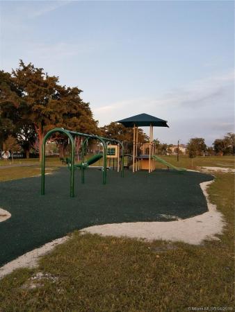 Champion Lakes, 338 NE 194th Ln #338, Ives Estates, Florida 33179, image 2