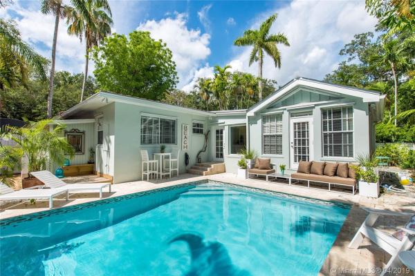 Sunshine Vistas, 4131 Lybyer Ave, Miami, Florida 33133, image 2