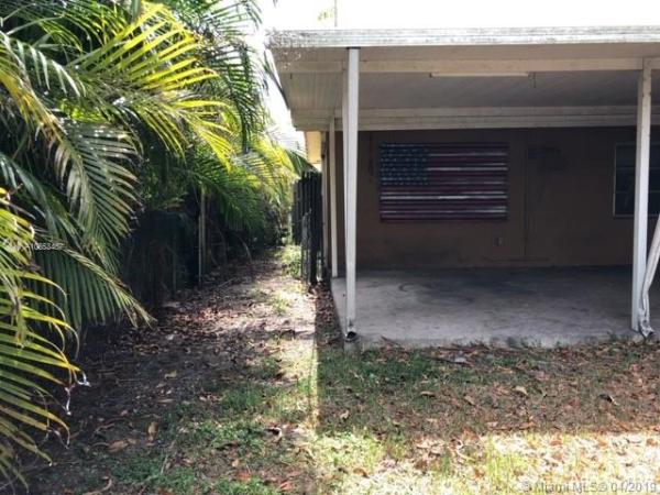 Winston Park, 13285 SW 72nd Ter, Kendale Lakes, Florida 33183, image 2