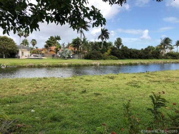 American Homes, 15751 SW 143rd Ave, Richmond West, Florida 33177, image 2