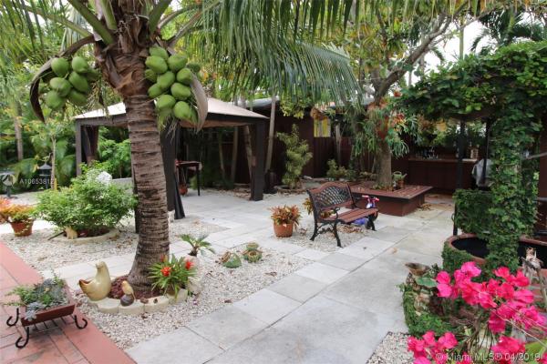 Coral Villas, 2840 SW 65th Ave, Coral Terrace, Florida 33155, image 2