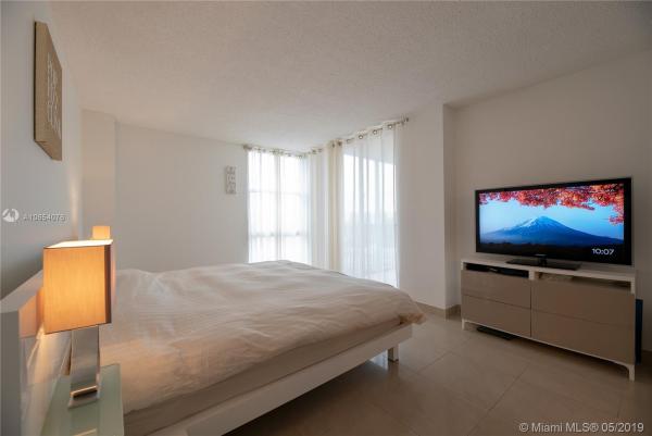 Coronado Tower 2, 20301 W Country Club Dr #522, Aventura, Florida 33180, image 2