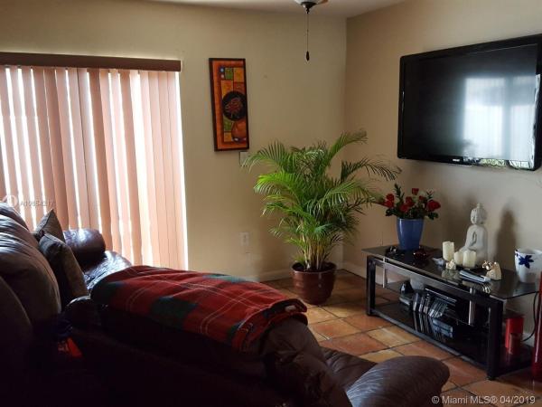 Villa Venezia, 1261 SW 124th Ct #B-22, Tamiami, Florida 33184, image 2