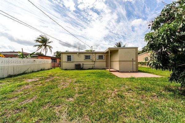 Judy Manors, North Miami Beach, Florida 33162, image 3
