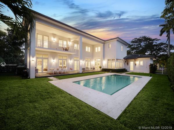 Coral Groves, 432 Madeira Ave, Coral Gables, Florida 33134, image 2