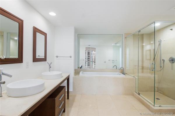 Icon Brickell Tower 2, 495 Brickell Ave #2004, Miami, Florida 33131, image 2