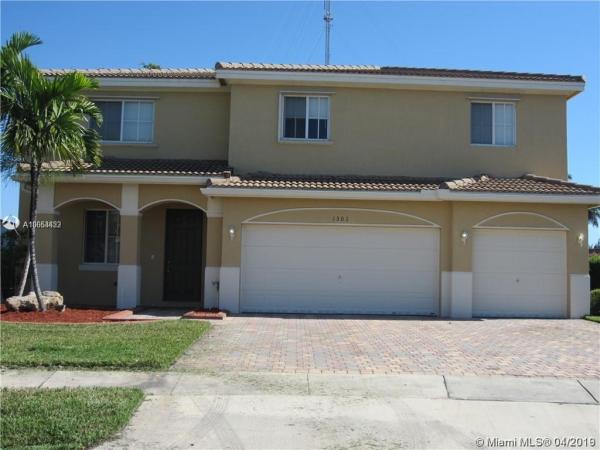 Sport Acres, 1301 NW 206th Ter, Miami Gardens, Florida 33169, image 2