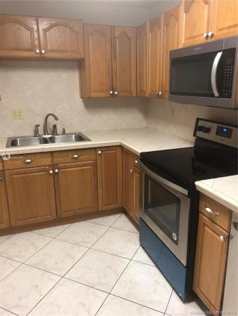 Villas Of Madeira, 9331 SW 6th Ln, Fountainebleau, Florida 33174, image 2