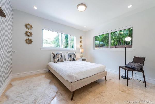 Washington Place, 965 NE 72nd St, Miami, Florida 33138, image 2