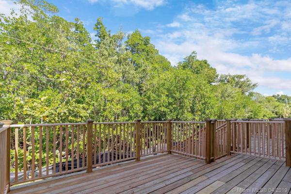 Parkview Villas, 2479 NE 135th St, North Miami, Florida 33181, image 2