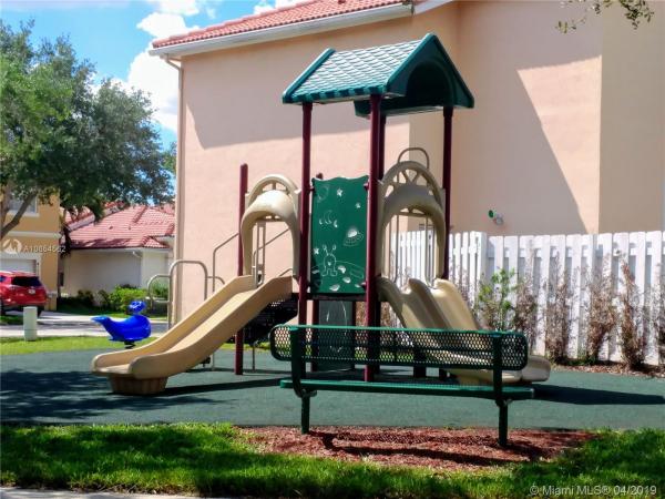 Gardens At Huntington, 15290 SW 47th St, Miramar, Florida 33027, image 2