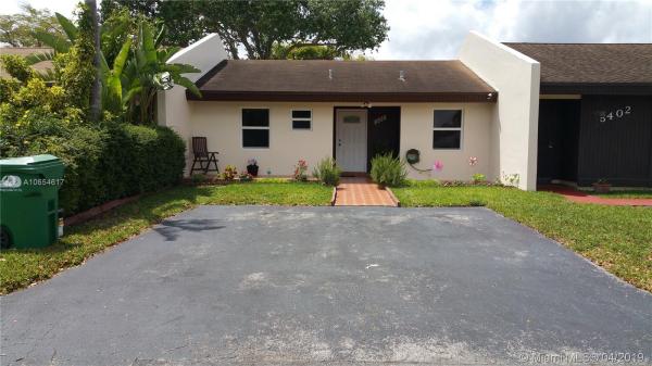 Bent Tree, 5404 SW 138th Ave, Kendale Lakes, Florida 33175, image 2