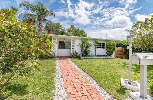 Central Miami, 3945 SW 61st Ave, Coral Terrace, Florida 33155, image 2