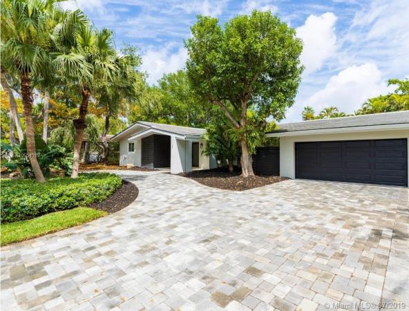 Sans Souci, 47 S Prospect Dr, Coral Gables, Florida 33133, image 2