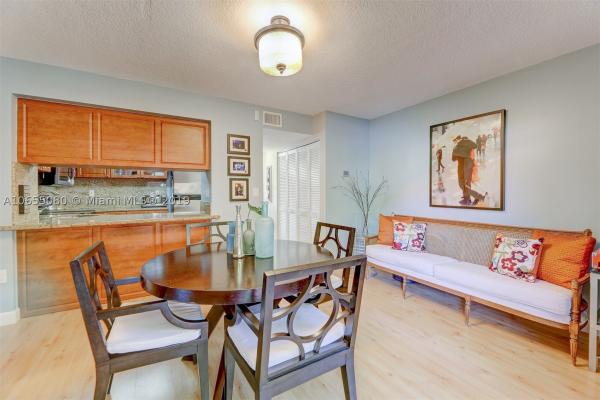 Dadeland Cove, 7798 SW 102nd Ln, Kendall, Florida 33156, image 2