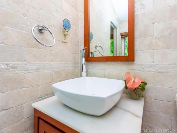 Coconut Grove Manor, 4510 Ingraham Hwy, Coral Gables, Florida 33133, image 2