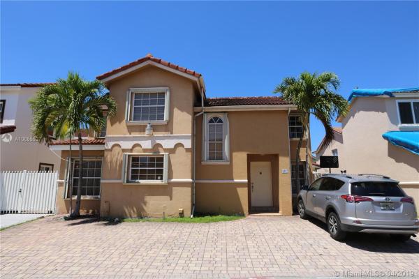 Lake Pointe, 802 NW 126th Ct, Tamiami, Florida 33182, image 2